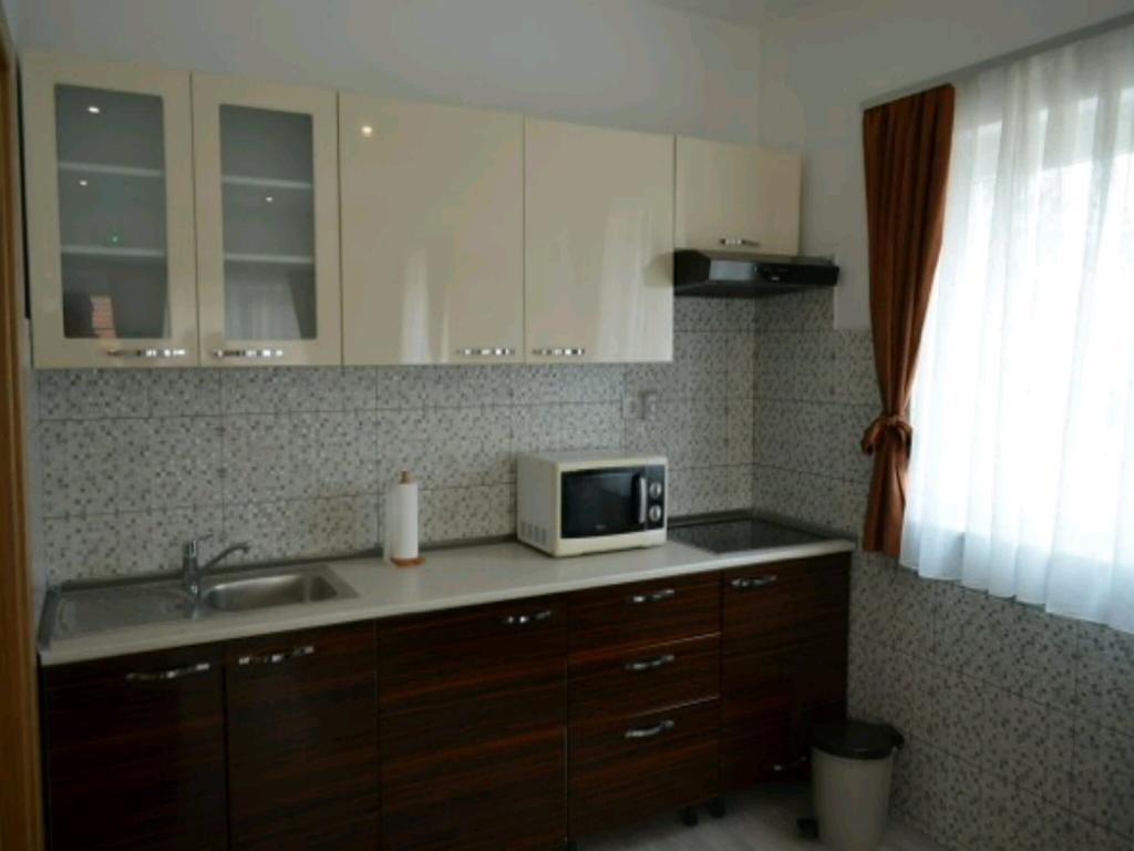 Guest House First Stop Rakovica Eksteriør billede